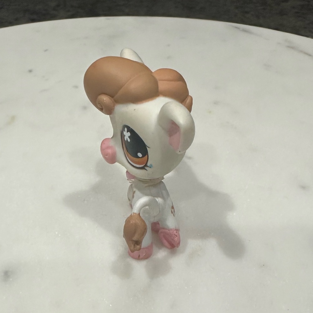 LPS #476 Cow Pink Bell 2007 AuthenticToy CollectorHasbro Figure LittlestPetShop - Picture 4 of 5